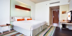 HARRIS Room